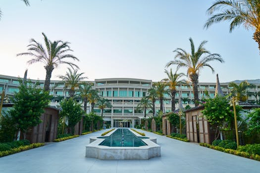 Ultimate Luxury Travel Guide: Villas, Tropical Retreats & Boutique Hotels